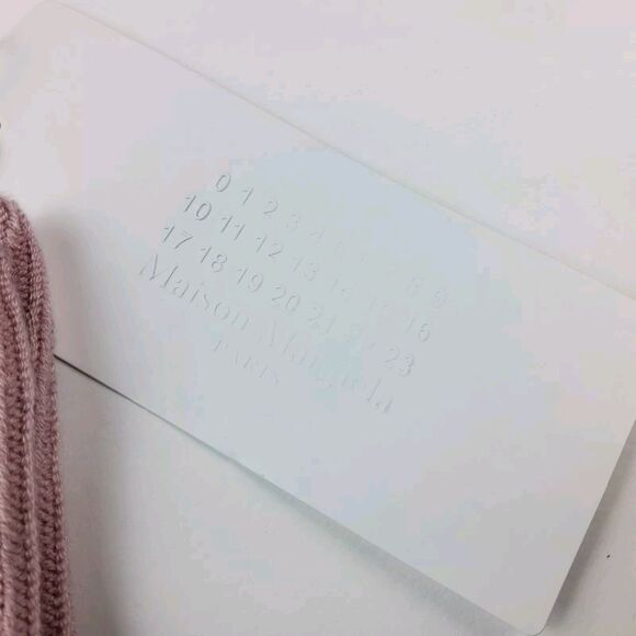 Maison Margiela Ribbed Soft Cashmere Socks - Picture 3 of 7